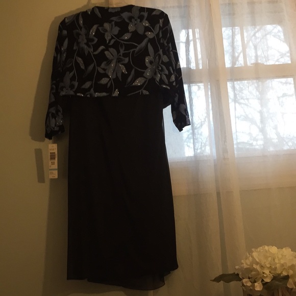 2 pc dress & jacket set - Picture 4 of 11